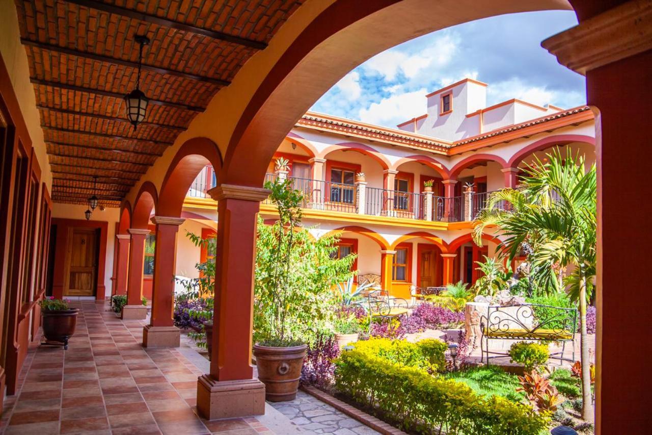 Encanto De La Sierra Hotel มาสโกตา ภายนอก รูปภาพ